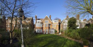 Luxury Mansion in London