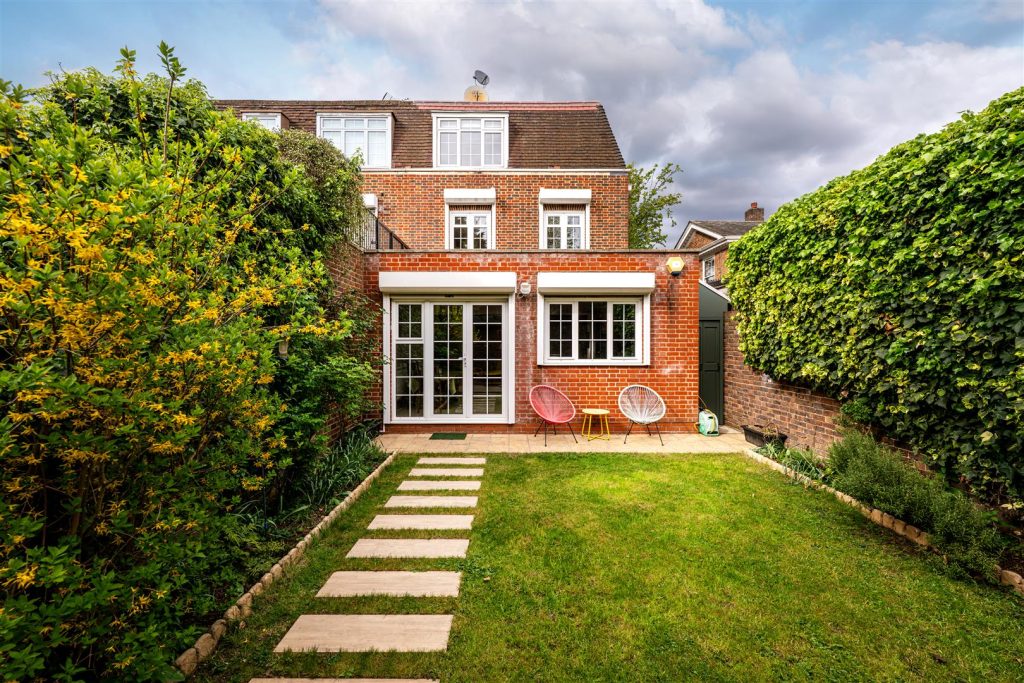 The Marlowes, London