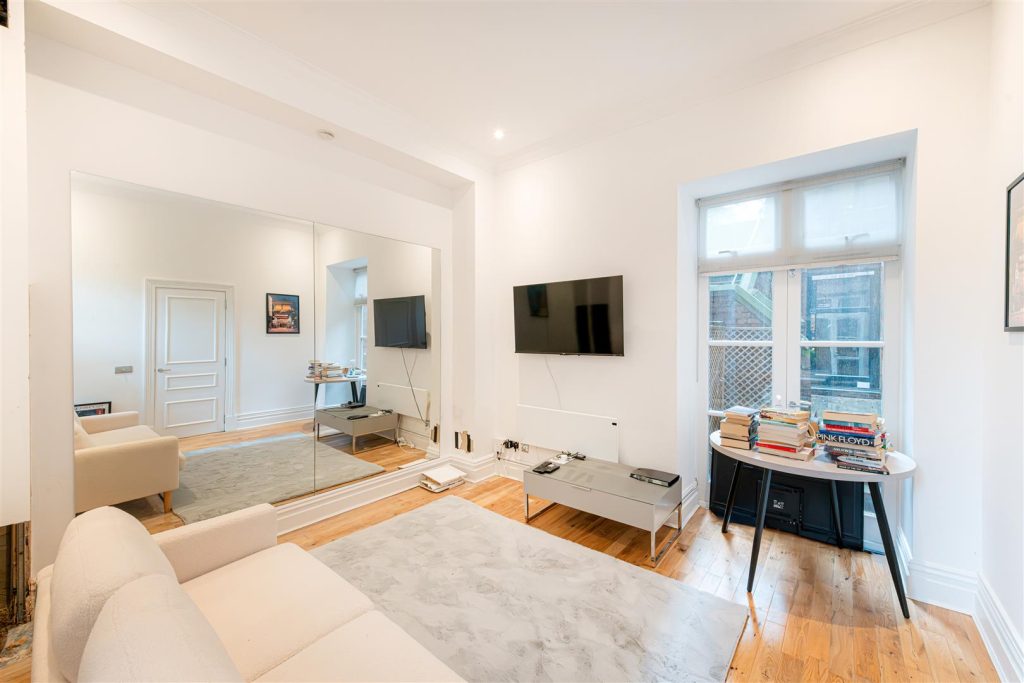 Frognal Rise, London