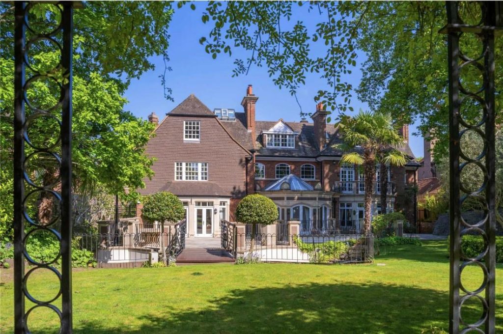 Courtenay Avenue, Highgate, N6