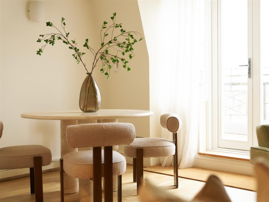 Randolph Avenue, Little Venice