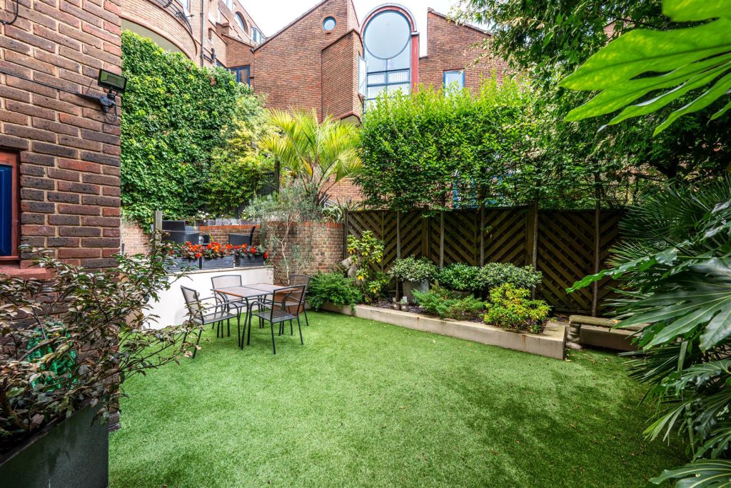 Birchwood Drive, Hampstead, NW3